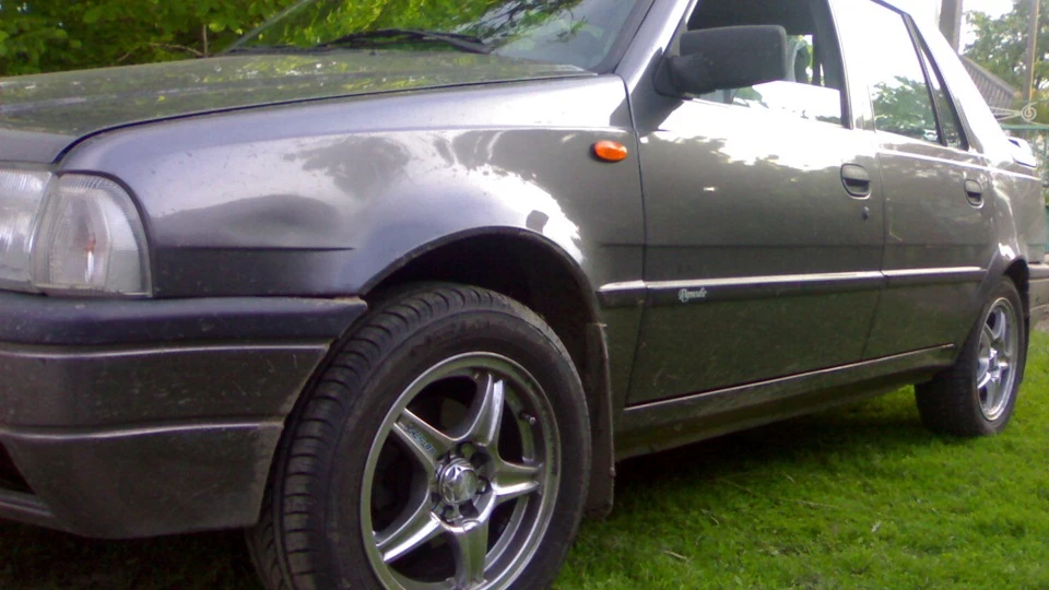 Renault 19