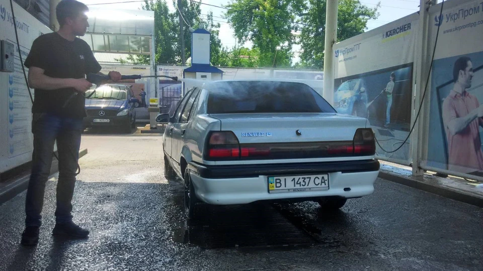 Renault 19 1,7 бензин 3