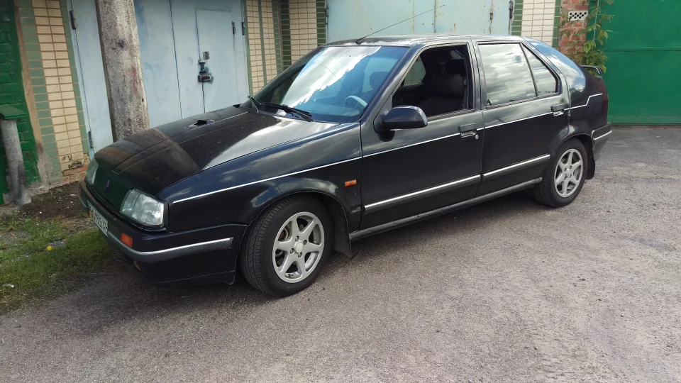 Renault 19 1.8 16V "franch mix" 2
