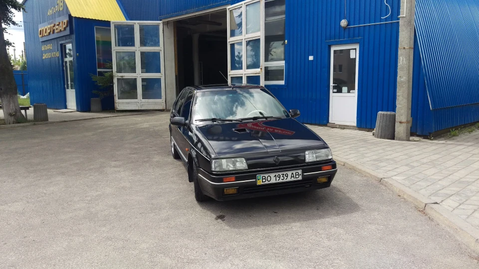 Renault 19 1.8 16V "franch mix" 5