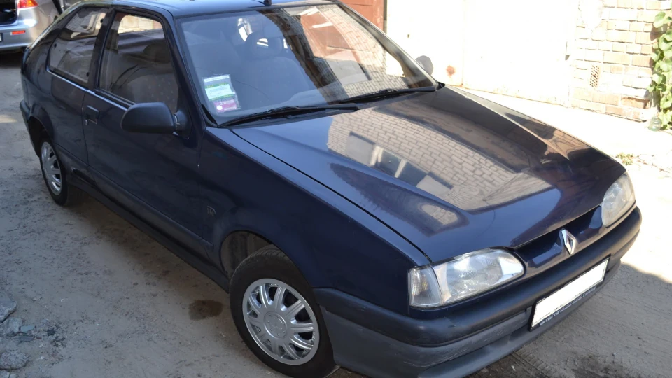 Renault 19 3 дверцята 3