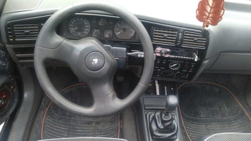 Renault 19 Coupe 3