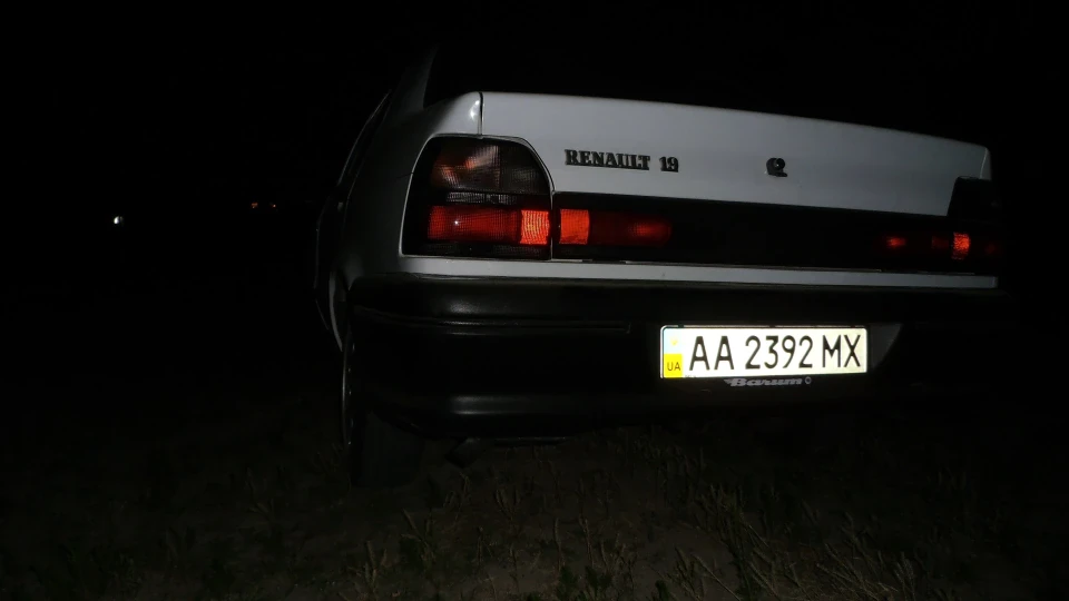 Renault 19 Карбовий ►White Power ◄ 4