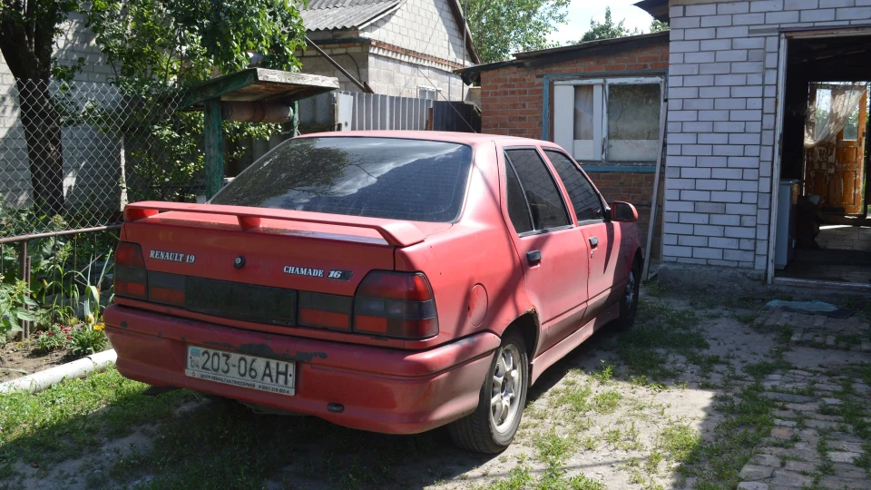 Renault 19 Червона Шапочка 2