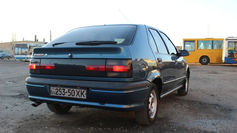Renault 19 Ластівка 3