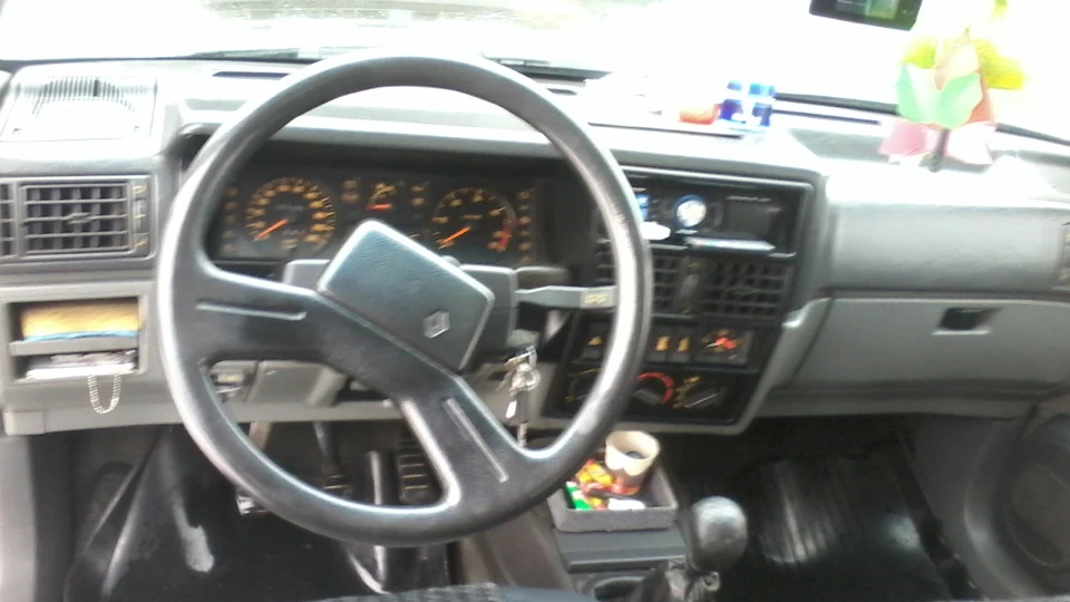 Renault 19 Срібляста куля 5