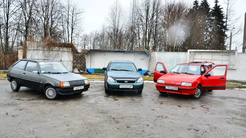 Renault 19 Sex,drugs & R19 repair 5