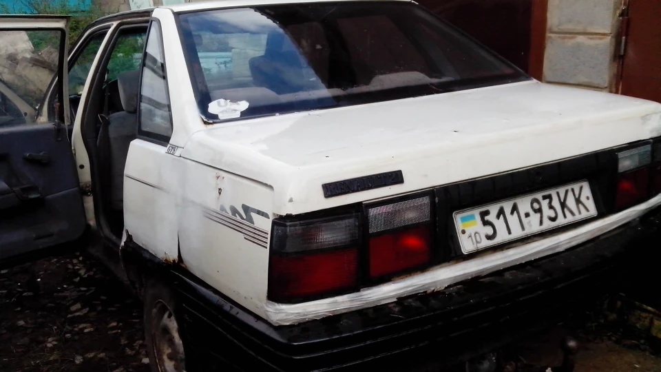 Renault 21