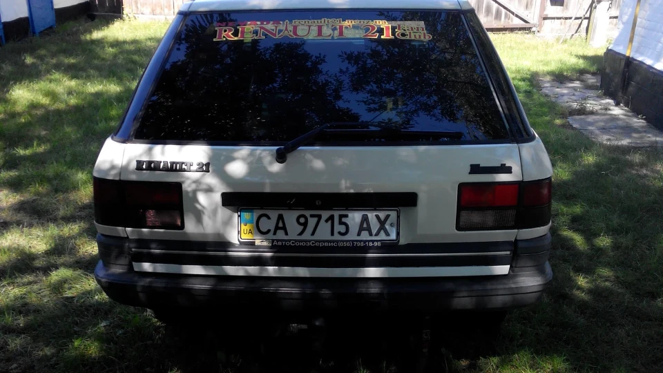 Renault 21 5