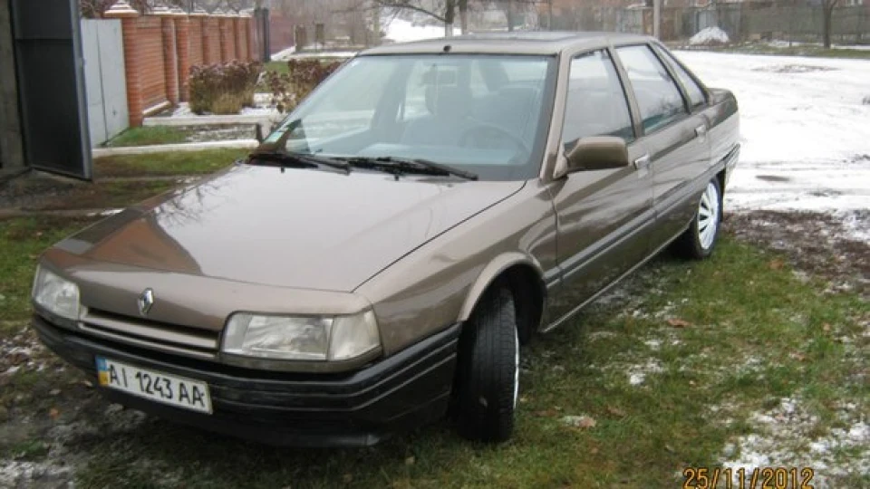 Renault 21 2,2i 5