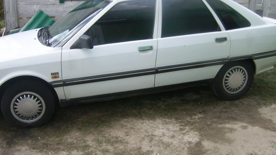 Renault 21 білий дизель 4