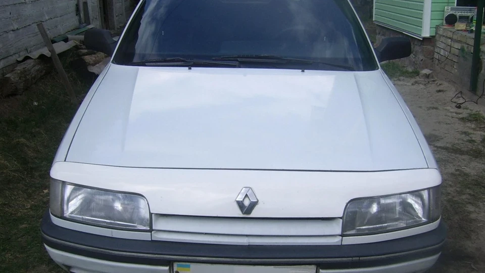 Renault 21 білий дизель 5