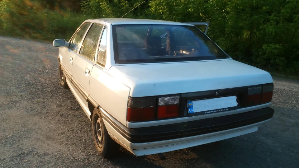 Renault 21 Папелац 2