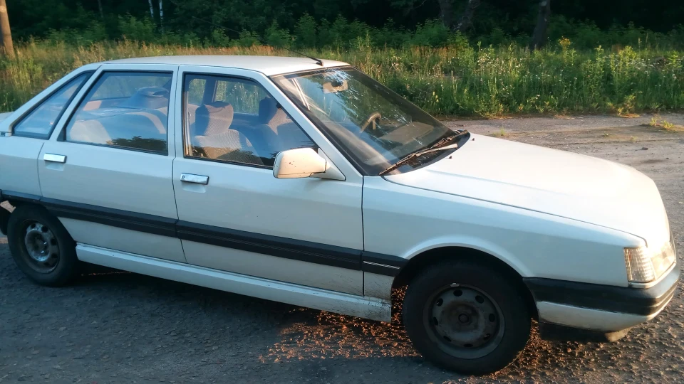 Renault 21 Папелац 3