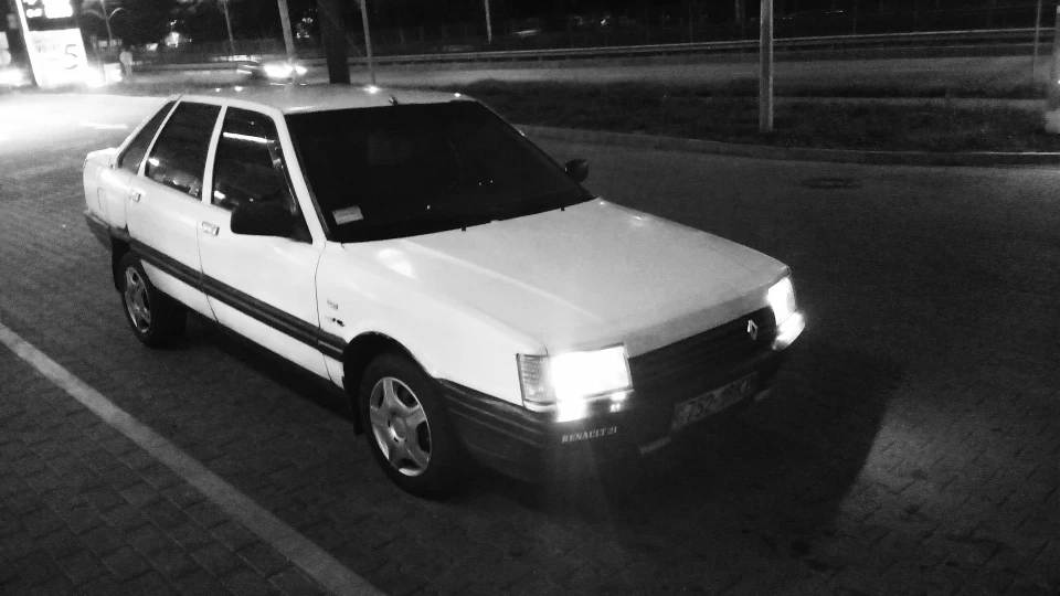 Renault 21 Ракета 5