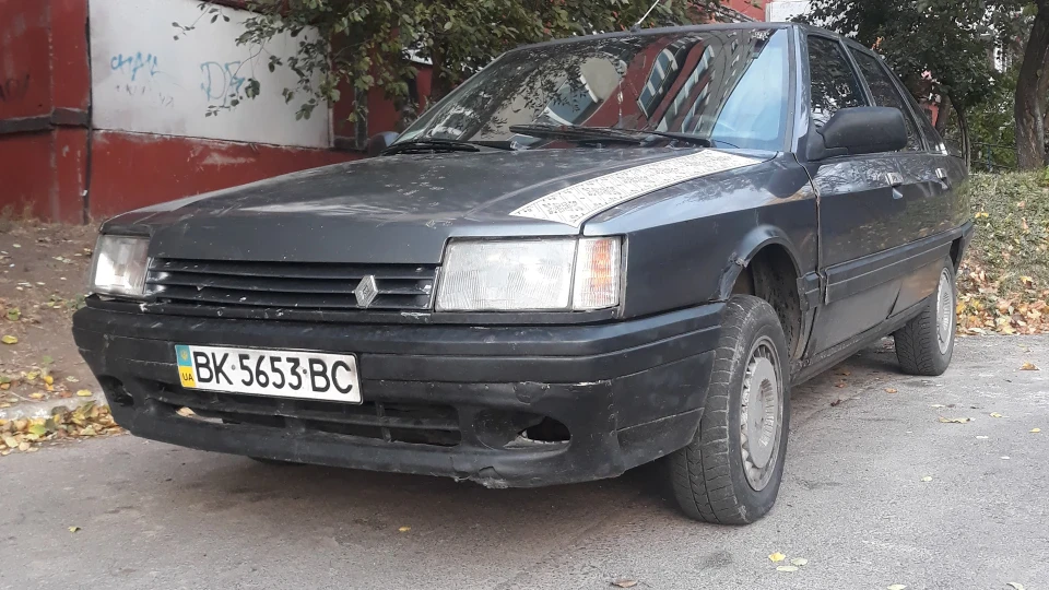 версія Renault 21 Rally 2