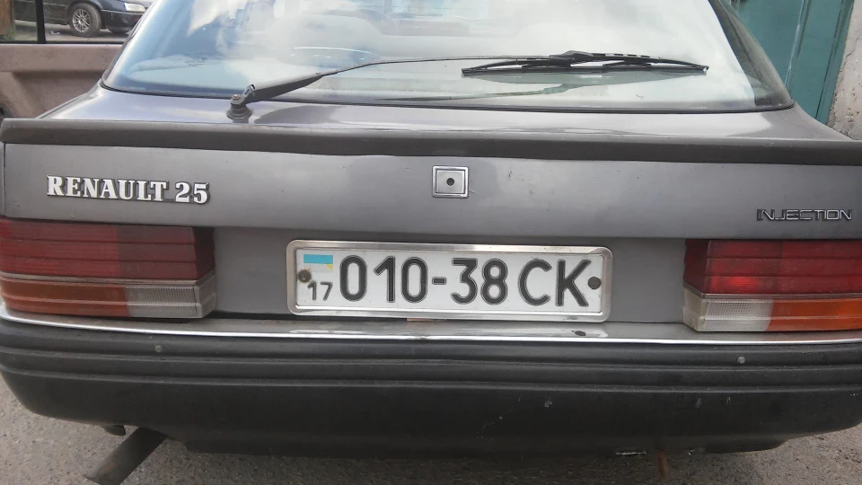 Renault 25 GTX 3