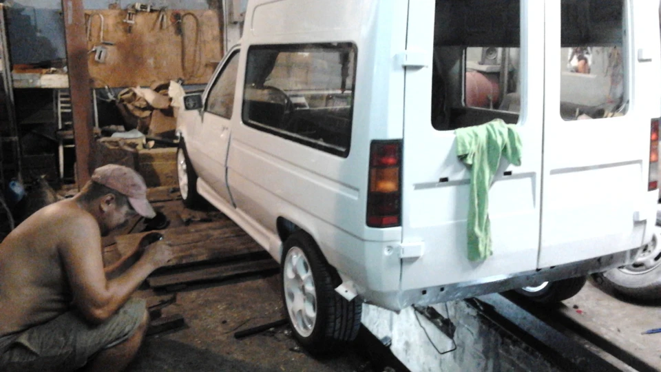 Renault 5 1.7 М,i 4