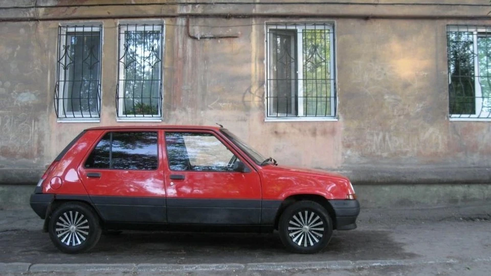 Renault 5 danger 2