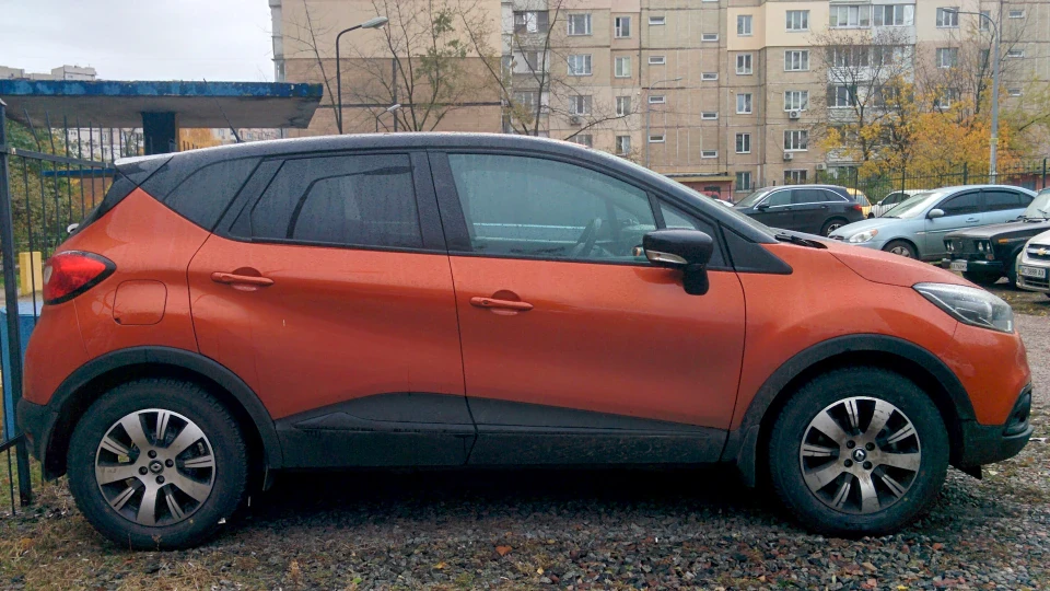 Renault Captur 1.2 TCe Апельсин 3
