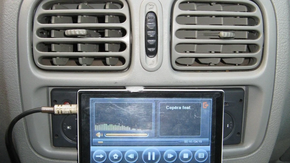 Renault Clio Symbol 2
