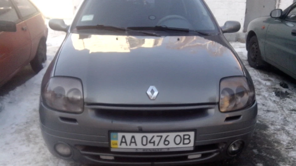 Renault Clio Symbol 1.4 16V