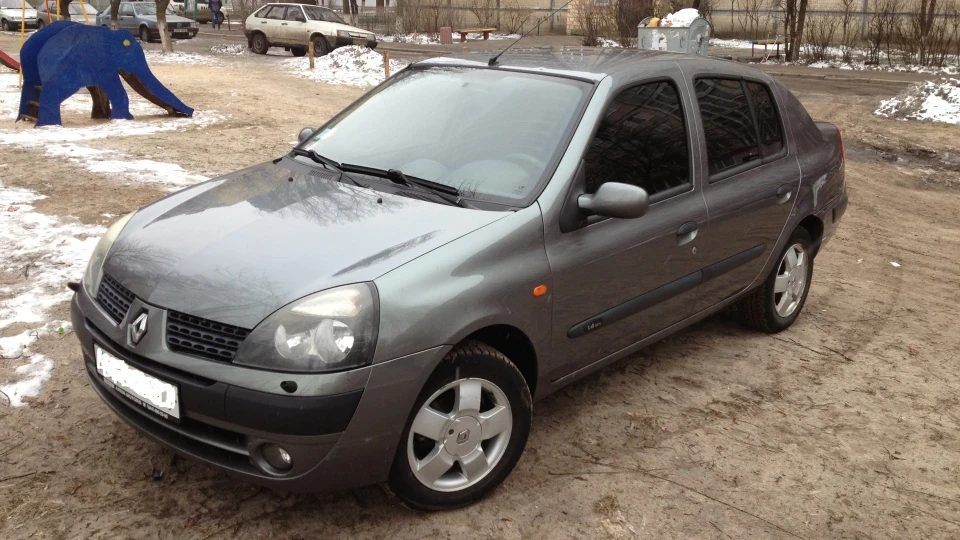 Renault Clio Symbol 1.4 16v