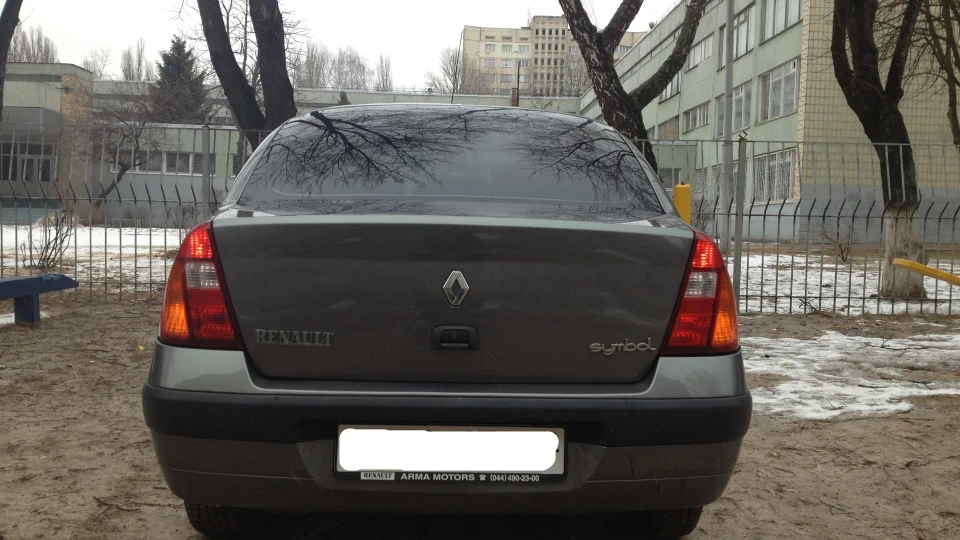 Renault Clio Symbol 1.4 16v 4