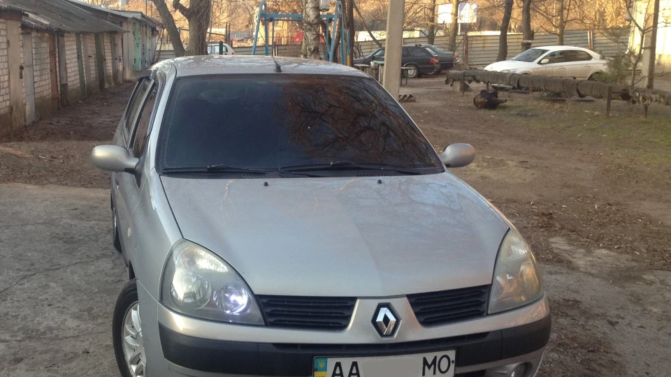 Renault Clio Symbol 1.4 16V 2