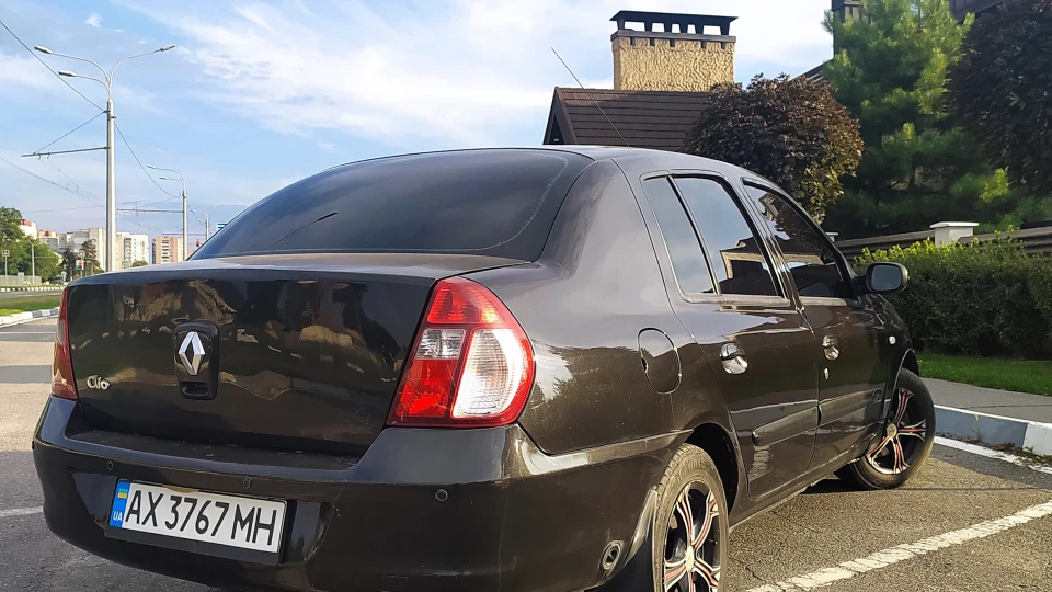 Renault Clio Symbol 1.4 АТ Коник Горбунок 2