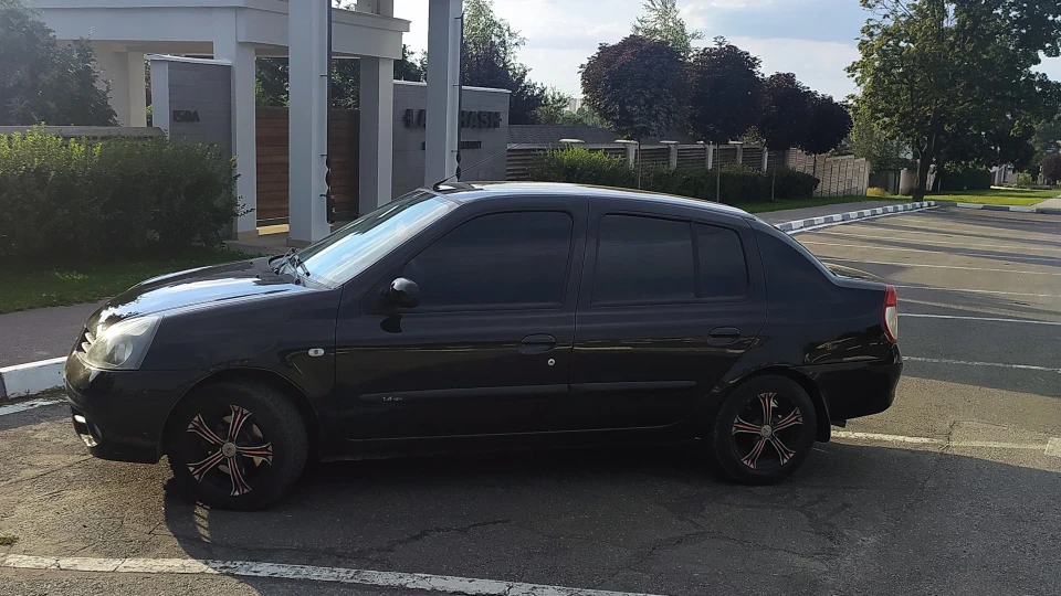 Renault Clio Symbol 1.4 АТ Коник Горбунок 4