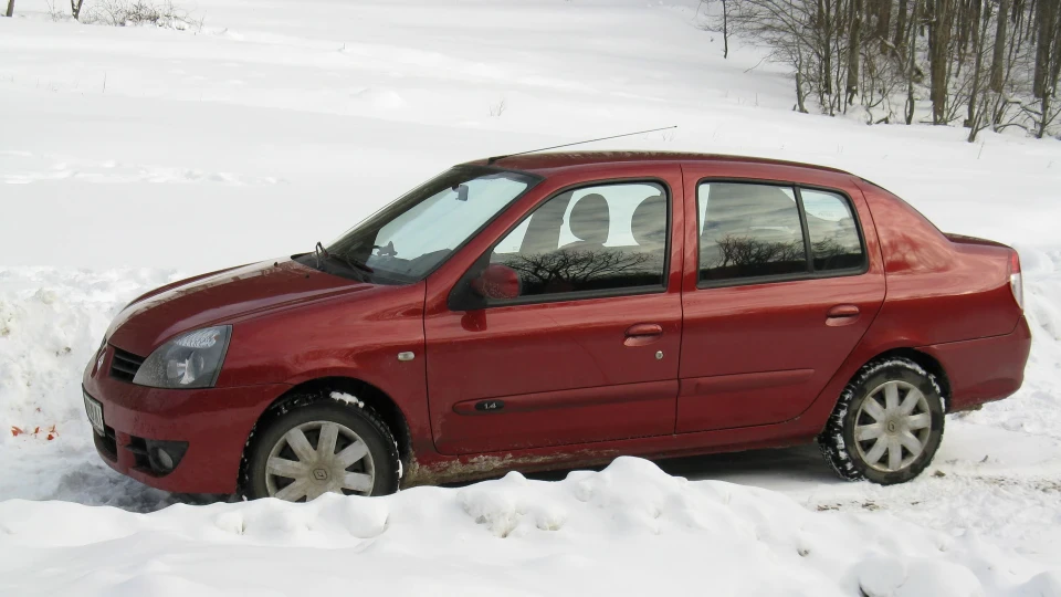 Renault Clio Symbol 1.4 LPG 4
