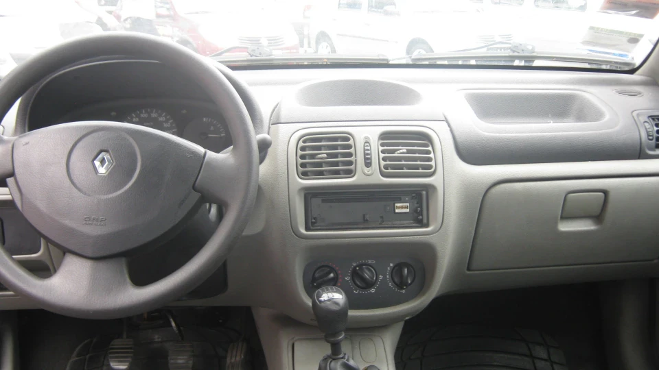 Renault Clio Symbol 1,4 реноха 2