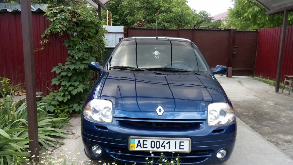 Renault Clio Symbol 16V 98 л.с.