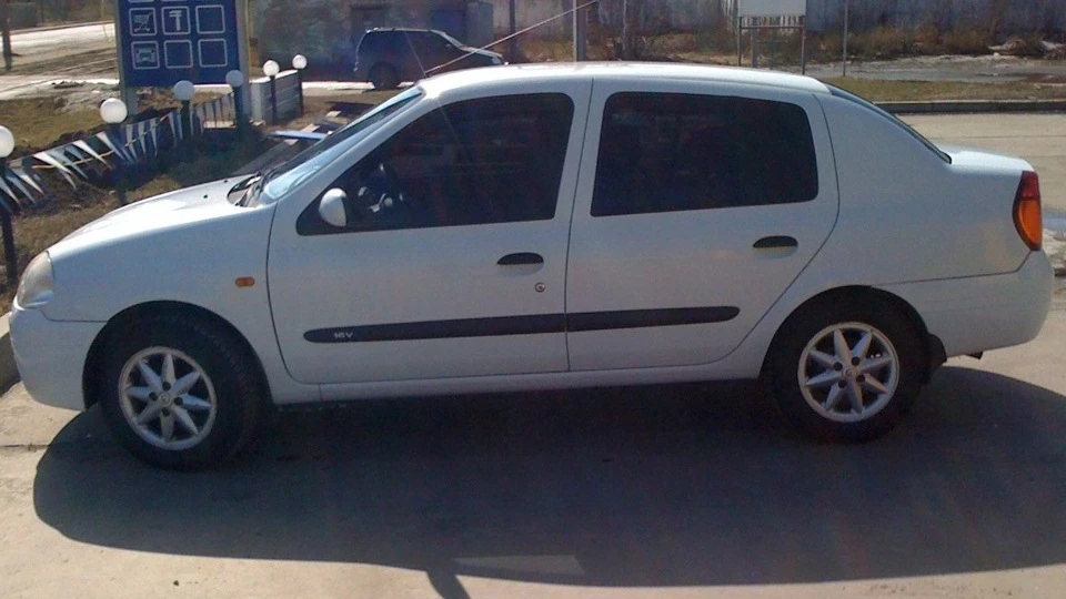 Renault Clio Symbol Ластівка 3.0. 3
