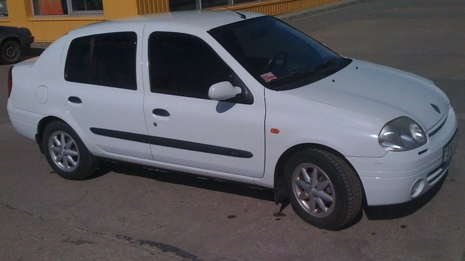 Renault Clio Symbol Ластівка 3.0. 4