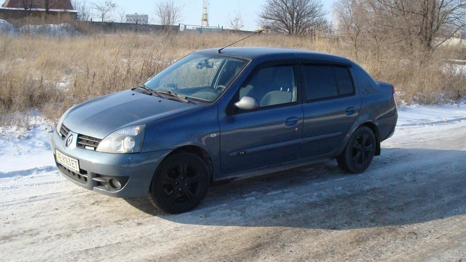 Renault Clio Symbol Маленький мул 2