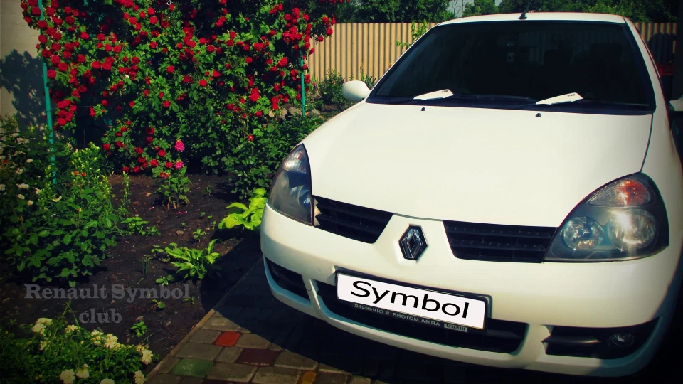 Renault Clio Symbol Wℎιtℯ ᗩℕGeL 5