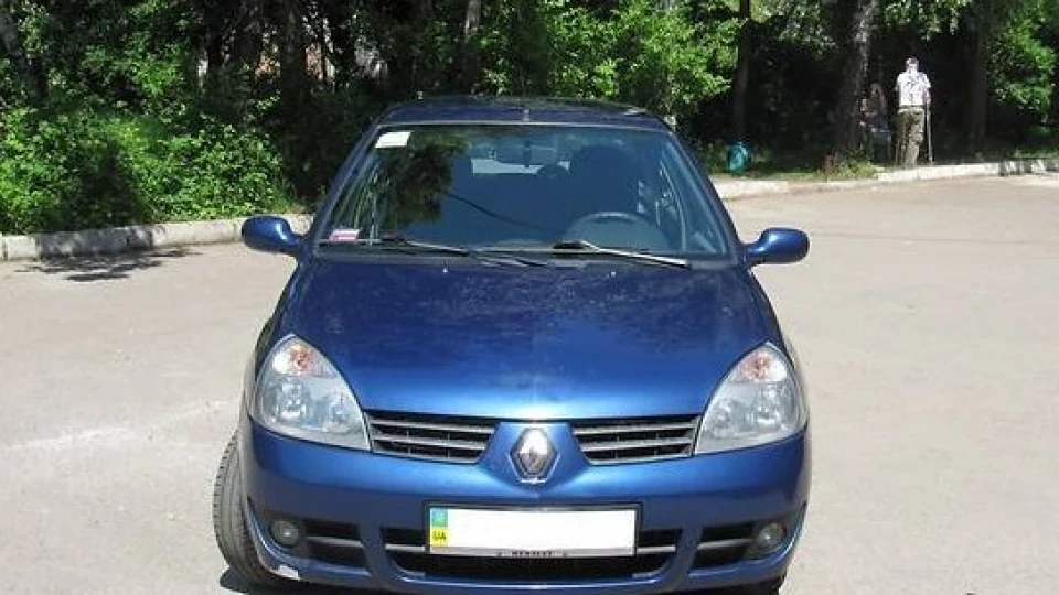 Renault Clio Symbol жип-жип