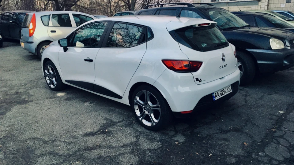 Renault Clio C7IO 3