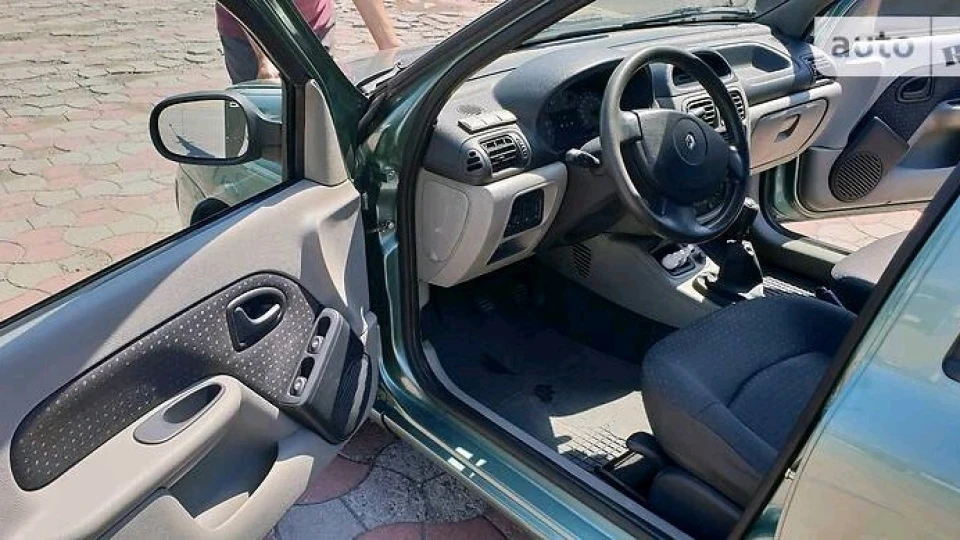 Renault Clio Малютка всього 74л.с 5