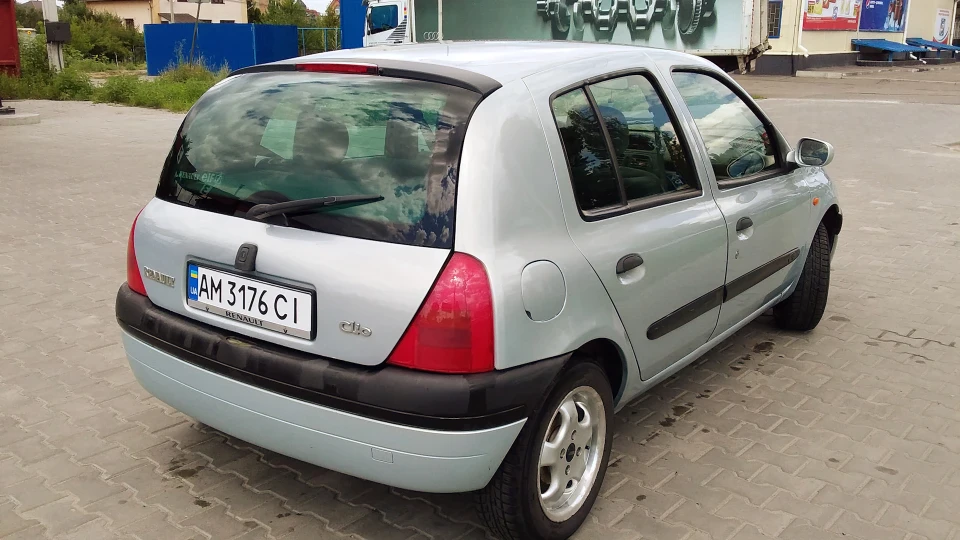 Renault Clio Взаємний) 3