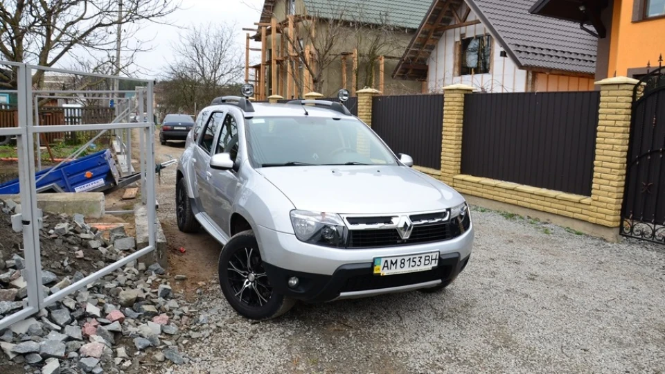 Renault Duster 2.0 Бензин/Газ 2