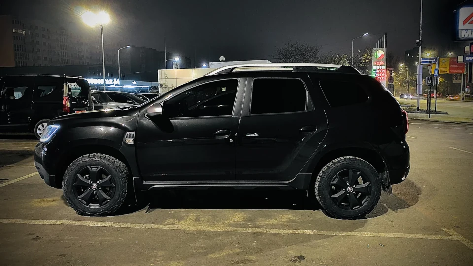 Renault Duster black Wolf 2
