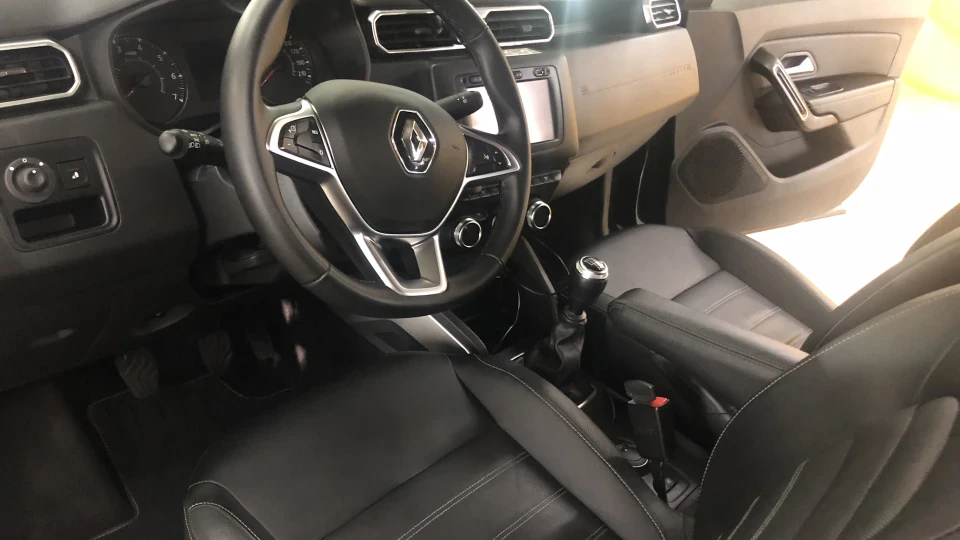 Renault Duster black Wolf 5
