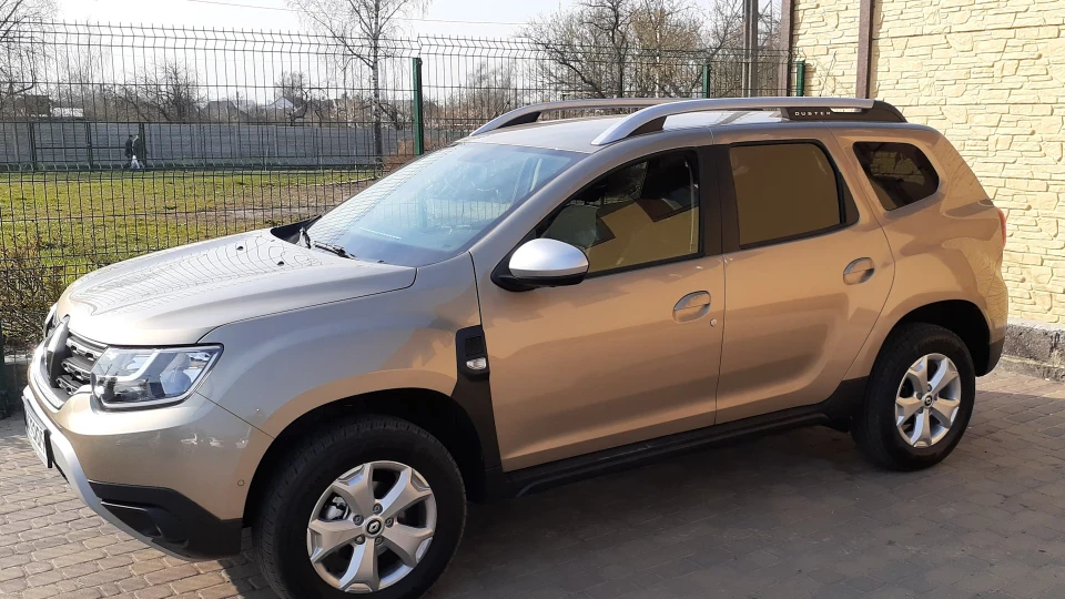 Renault Duster Хом'як Бежевий 4