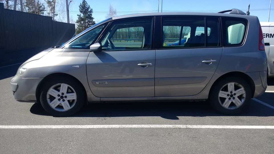 Renault Espace 2.0 turbo пневма 4