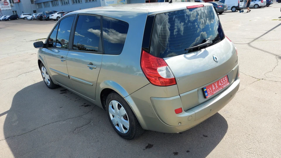 Renault Grand Scenic 2