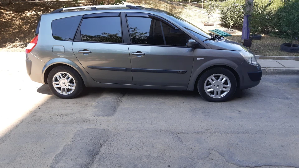Renault Grand Scenic 2