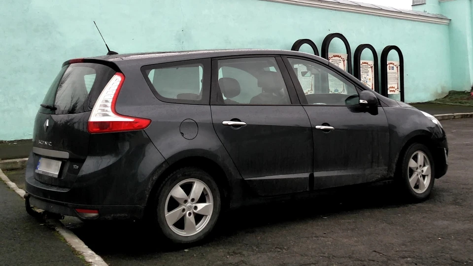 Renault Grand Scenic 1.4 TCE 130 (96 kW) 2